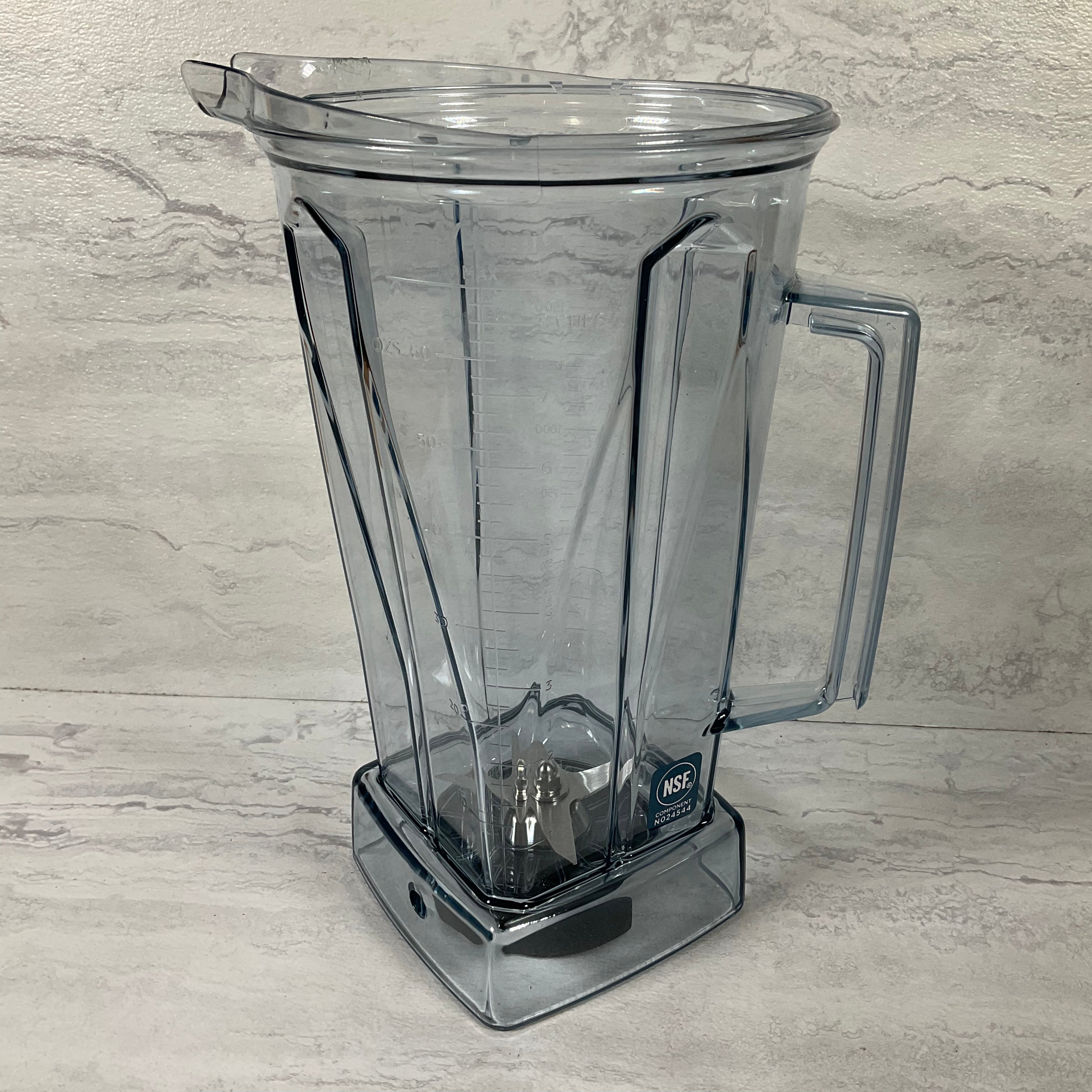 Vitamix Clear Container with Blade and no lid, 64 Ounce (7003701051575)